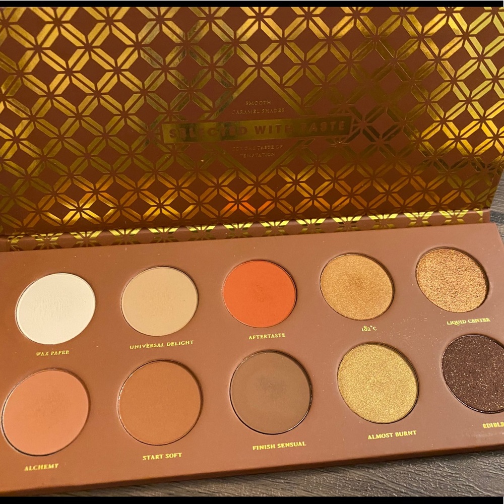 Zoeva eyeshadow palette